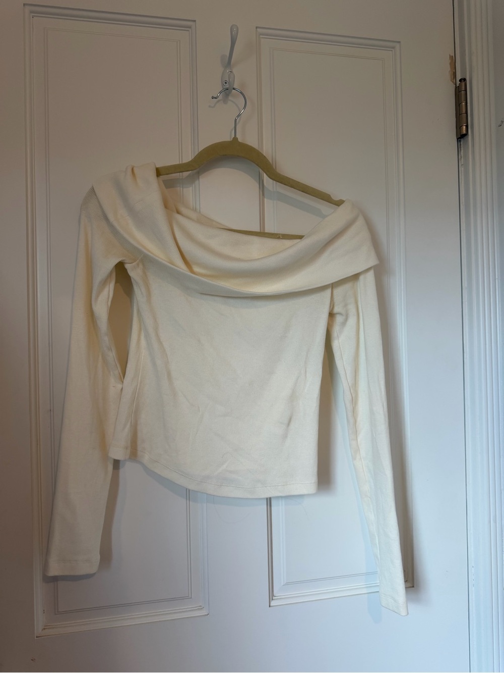 Express Cream Ribbed Off-Shoulder Top - Picture 2 of 3